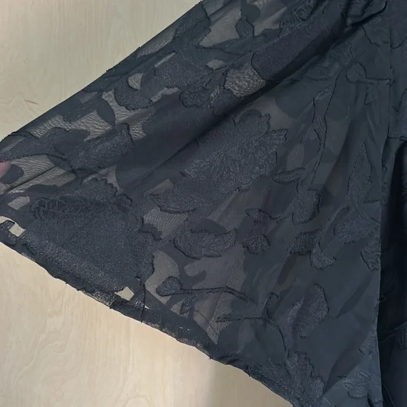 Floral lace blouse - Picture 5 of 8